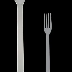 Hot Fourchette à diner de 7.75" en acier inoxydable 18/10 Tura - 12 par boite Coutellerie